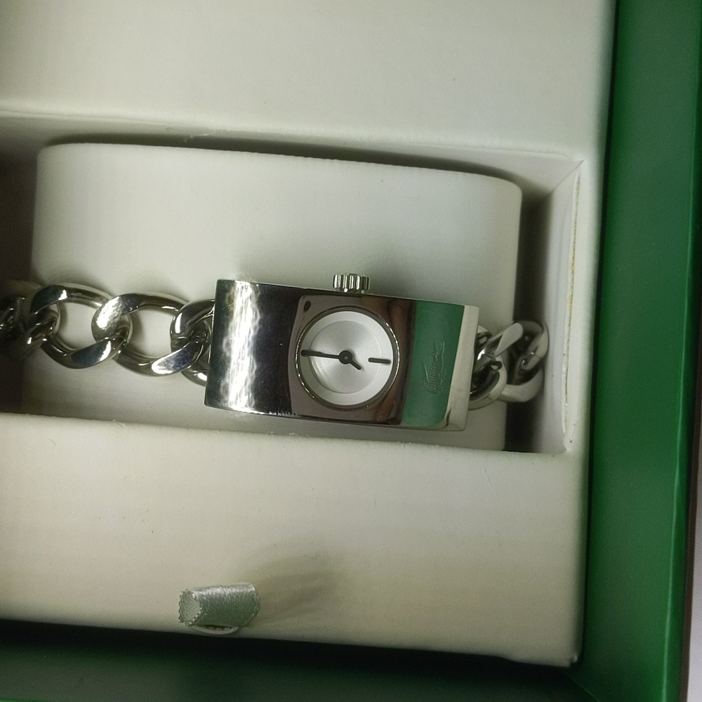 Cool Lacoste Ladies Wristwatch